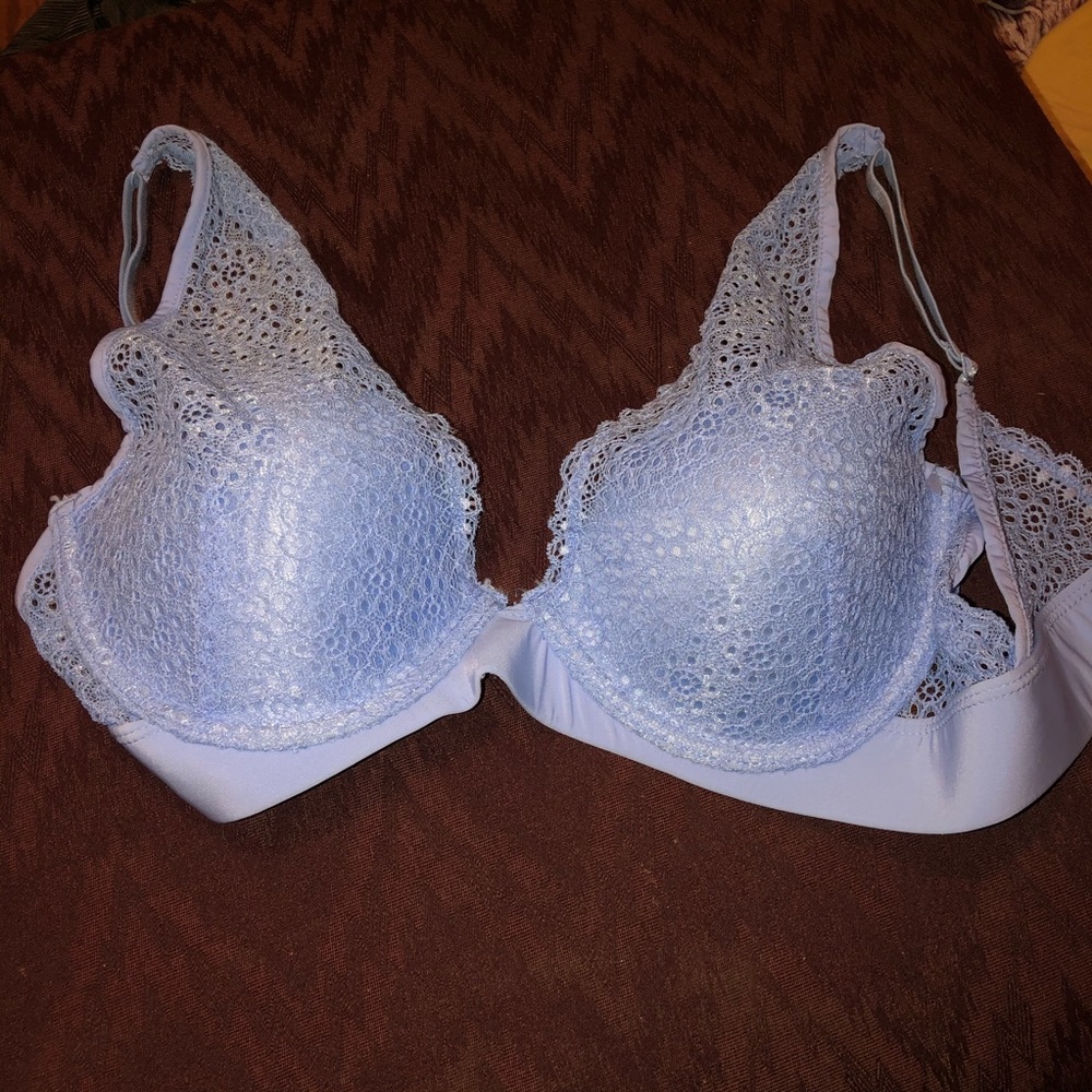 Baby blue lace brallete